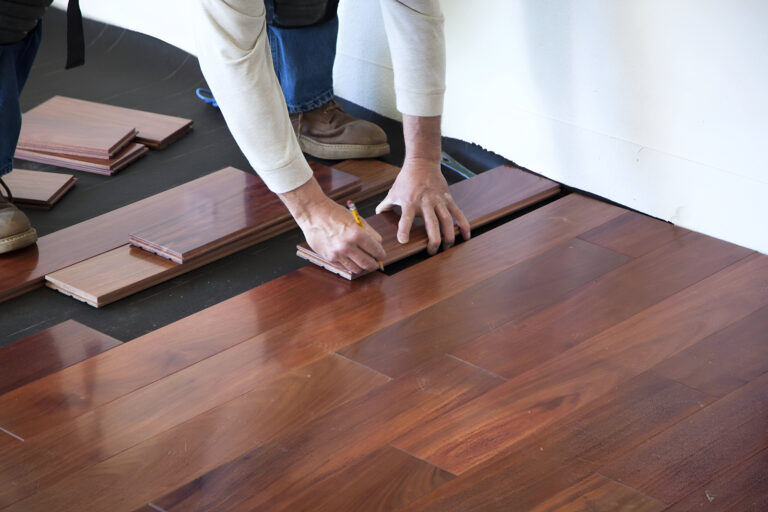 Installing-Laminate-Flooring-for-Beginners (1)